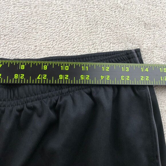 Under Armour Men's 5" Shorts Size XL Loose Fit Activewear Black - Picture 8 of 15